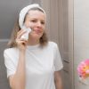 Micro-current Face Massager Rechargeable Face Neck Roller Intelligent Facial Massager with 5 Gears for Skin Tightening Skin Lifting Wrinkle Reducing